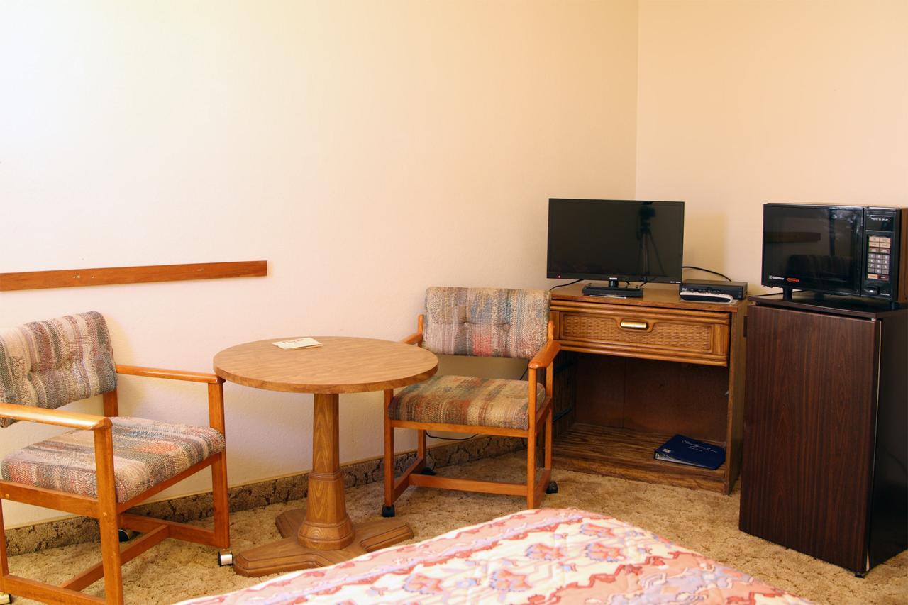 Country Inn Motel Dove Creek Dış mekan fotoğraf